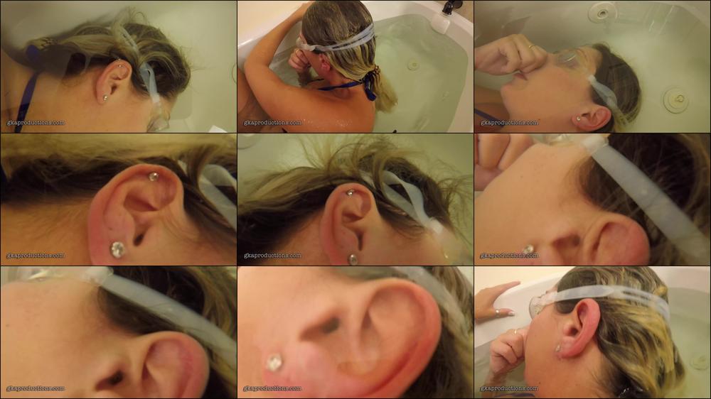 Nikki Underwater Bath Tub Ear Bubbles