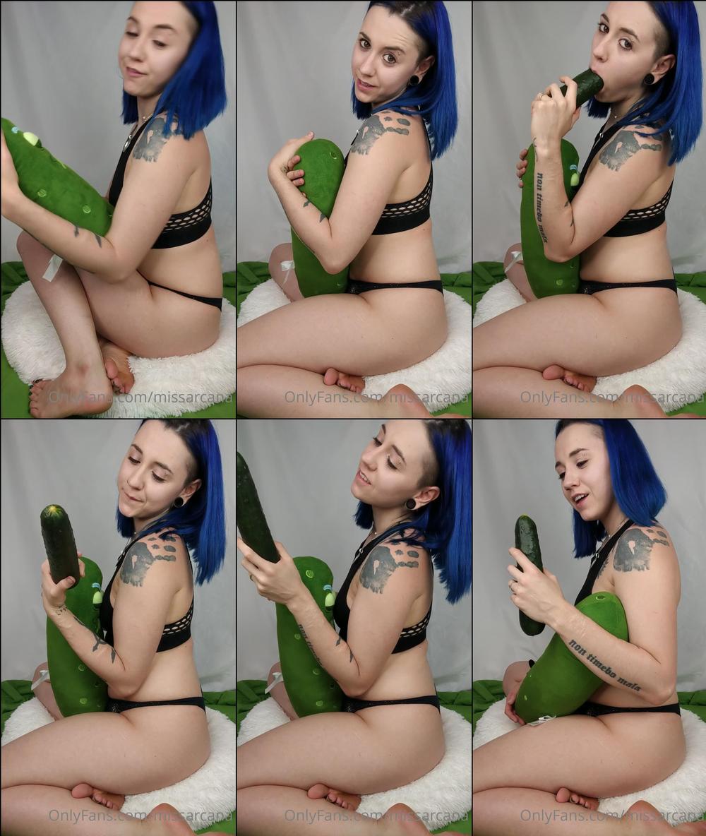 missarcana 01 07 2020 485540630 okay video tiiiime this one is just kinda talking about the set and sticking the cucumbe