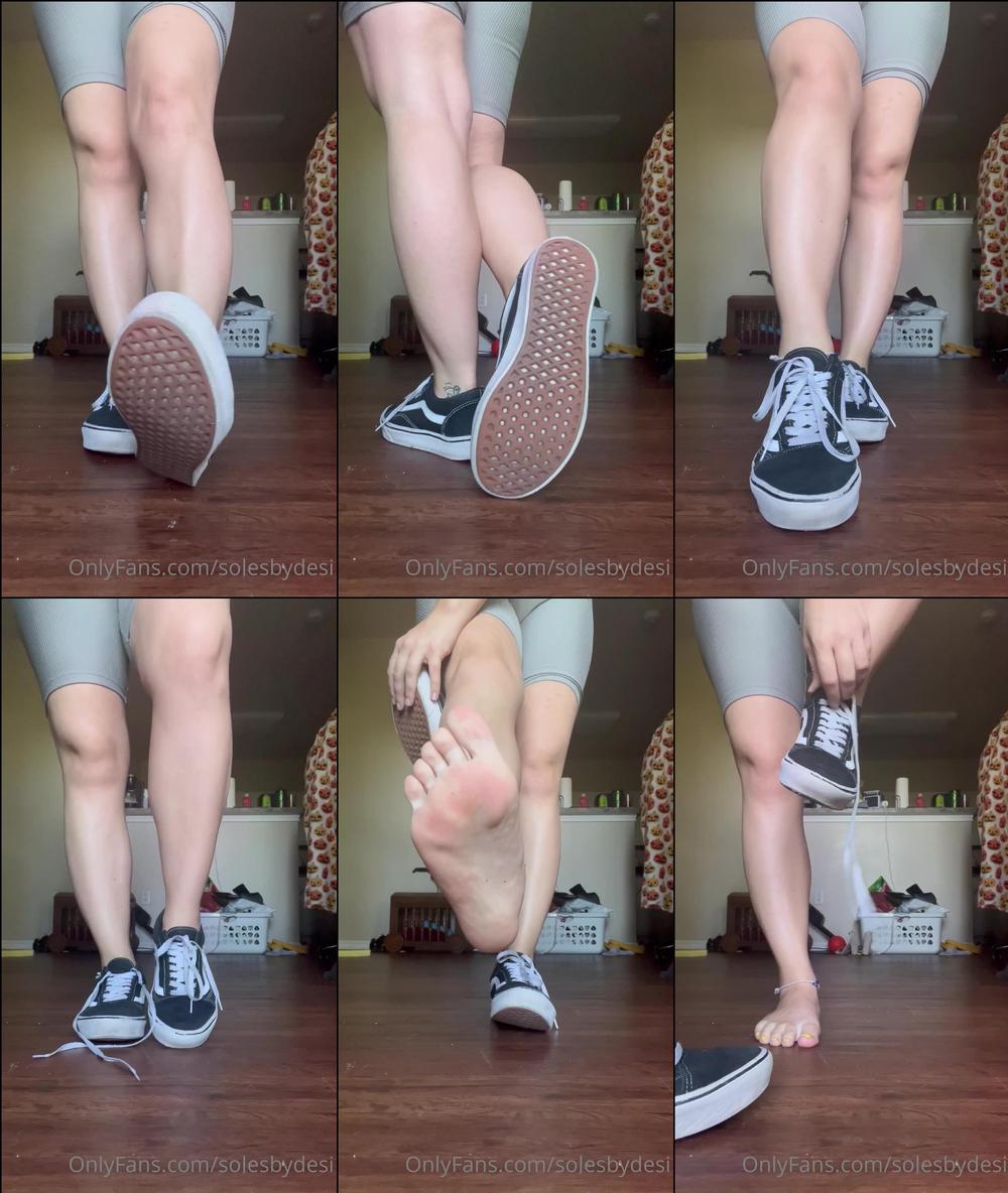 solesbydesi 06 09 2022 2590559504 oops i forgot my socks today