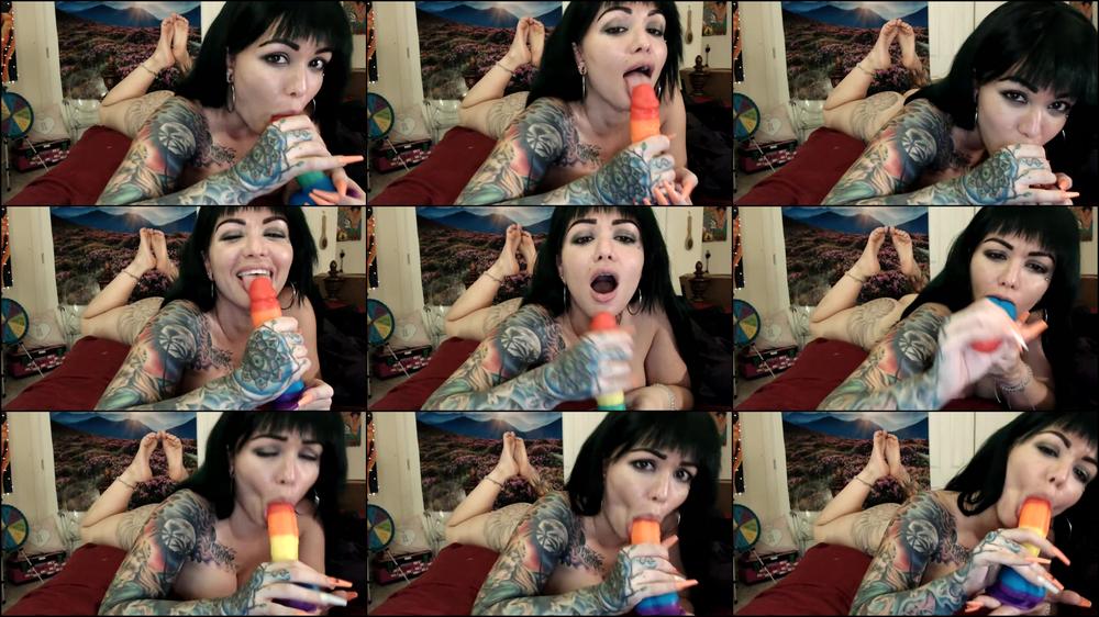Sucking My Members Balls
