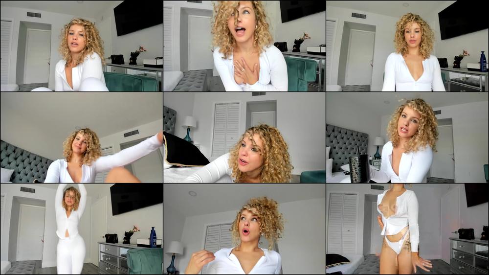 Lustful Lady Lets Loose in Multiple Provocative Positions