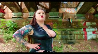 mistresskarino 07 08 2022 2551752072 I'm the Boss Lady. I know I turn you on  (MistressKarino)