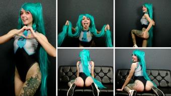 Hatsune Miku - Ahegao and Ass Shaking - Dec 5, 2021 (Lil cosplay slut)