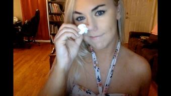 BOWING MY PRETTY NOSE ELEPHANT TRUMPET LOUDD (TABOOTHA_QUEENx)