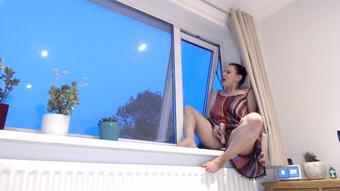 Masturbating with the Window Open (SuzieLove212)