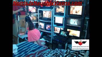 Adult theater & asian hottie (nmjnaughtyvixens)
