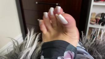tatianasnaughtytoes 02 01 2021 1999675593 NEW   2021 01 01 Snow White Pedicure   BareFoot2  Happy New Year Everyone    Hope you all  (tatianasnaughtytoes)