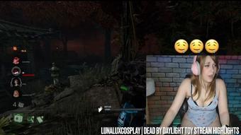Gaming With Lovesense Toys (LunaLuxCosplay)