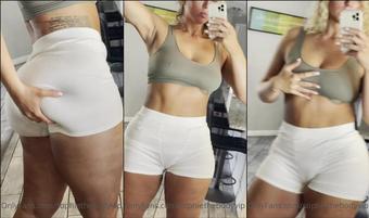 sophiethebodyvip 100737909 2021 01 27 hi baby. how s your day take a break and come play with me  (sophiethebodyvip)
