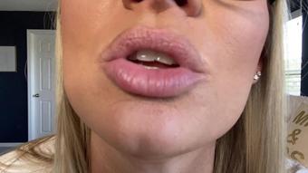 Step Mommy Kisses Virgin (LauranVickers)