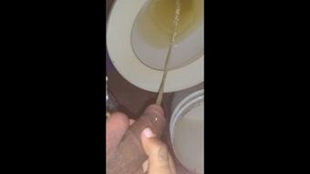 pissing on your thoughts (Lola bbunny)