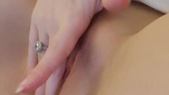 pussy rubs (Tattooed Temptress)