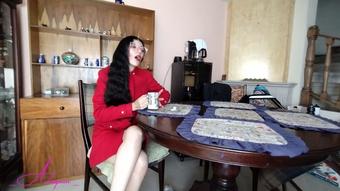 TRAINING TO BE A PERFECT HOUSEWIFE DESPERATE FOR A DICK LOVE (_Arlequin_)