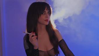 Power Smoking Virginia Slims 120 (Dani Lynn)