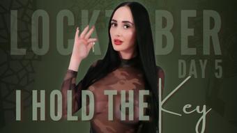 Locktober Day 5: I Hold the Key - October 05, 2024 (Violet Voss)