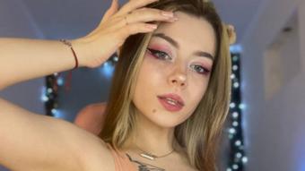 Flowerqueen titsfuck - Aug 3, 2022 (MaddieSunn)