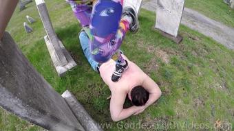 Goddess Lilith Extreme Cleats Trampling (Goddess Lilith)