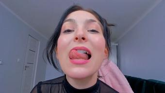POV face play - Jan 13, 2023 (Karolina_Mustela)