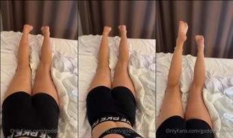 goddessleona 09 05 2023 2462444976 suck on these toes while i suck on bbc (goddessleona)