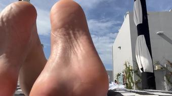 servinggaia 08 06 2022 2482215402 Tanning my  (servinggaia)