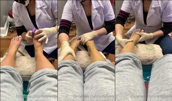 pinkprinsessa 21 01 2021 2013665357 pedi massage... who thinks they can do it better  (pinkprinsessa)
