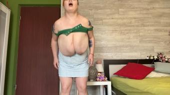 Clap clap clapping boobs worship (RoxanneMiller)