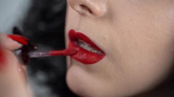 Red Lipstick (MissEllieMouse)
