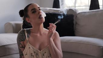 Smoking 100s in Natural Light (Dani Lynn)