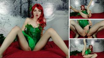 Poison Ivy - Dildo Fuck and Squirt - Mar 19, 2021 (Lil cosplay slut)