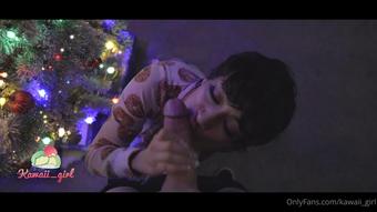 kawaii girl can i blow you under the christmas tree (Kawaii_girl)