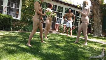 Ciren Verde Guru Girls Nude Yoga Retreat (Ciren Verde)