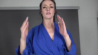 Roxieraefetish Amas Strong Hands Karate Chops (RoxieRaeFetish)