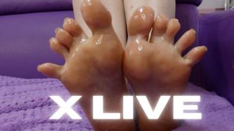 OMG! feet with oil lotion - Amazing (Xlivestudio)