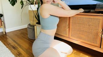Watch me work out and then strip naked - August 10, 2022 (Nicolette Bloom)