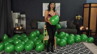 Violet's First Sit to Pop Cam 1 (Custom Fetish)