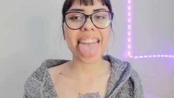mouth fetish fun - January 06, 2023 (Milarie)