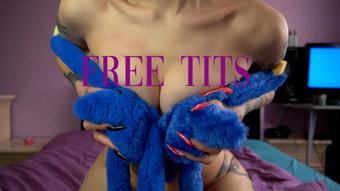 Free tits (kellywow)