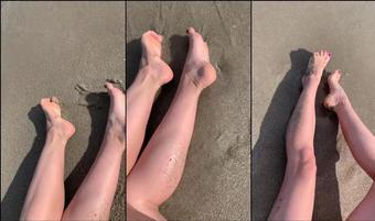 findomchristine 02 01 2020 17720372 Jealous of the waves right now (findomchristine)