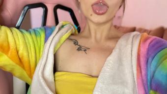 Assfinger&assfuck - Aug 18, 2022 (MaddieSunn)