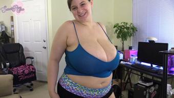 Big Boob Super Bouncing (Sarah Rae)