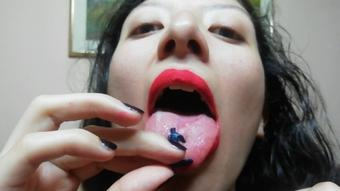 POV GIANTESS EATS TWO LITTLE BROTHERS (_Arlequin_)