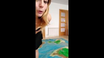 Giantess in a Big world Spanish (YourSweetPoison)