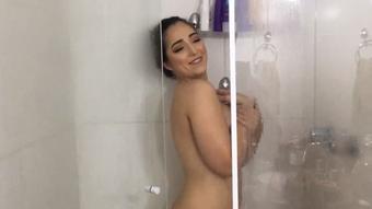 Girl showing off in the Shower - October 07, 2019 (Lis xXx)