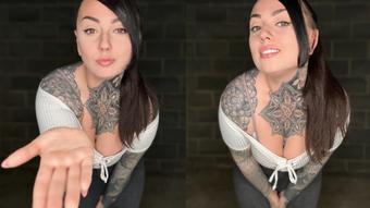 Toilet Freak Findom (MissValentina)