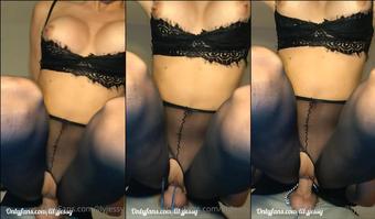 lilyjessy 02 10 2022 2623918438 ive just realized that one of our first squirt videos is missig on this page  (lilyjessy)