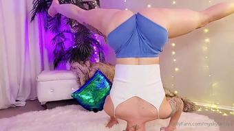 myskylarraye 09 01 2021 2005275042 Jello booty  (myskylarraye)