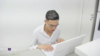 Victorhugo Chubby Tight Pussy (VictorHugo)