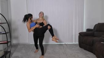 Sushii & Ama: Lifting Combo (Alexis Rain)