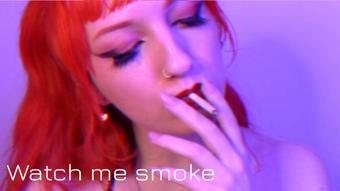 Watch me smoke (Ellie Haze)