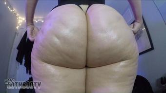Black Dress Booty Clapping (MissGothBooty)
